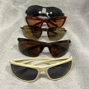 Bundle of 5 pairs of sunglasses